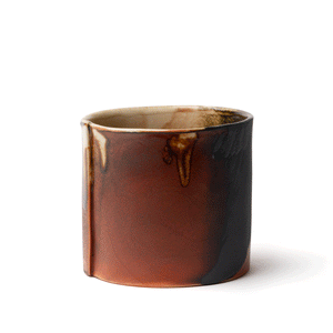 Wild clay tumbler made by OXUM NYC, part of the handmade ceramic home accessories collection. Perfect for wine, spirits, and those fancy on-the-rock drinks. With a signature seam that screams, "I'm special, la la la." And don't forget about its thumb dimple, which is perfect for a comfy hold. The matte exterior adds a touch of earthiness, The glossy glaze shines like a superstar.
